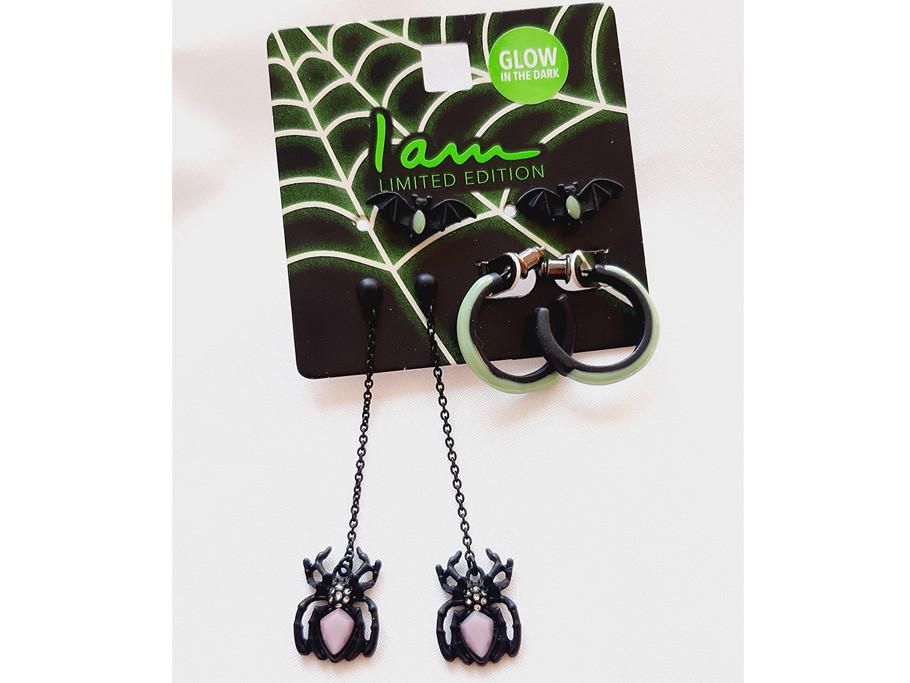 گوشواره میخی تکی خفاش و آویز بلند عنکبوت شب تاب|بدلیجات|یزد, |دیوار