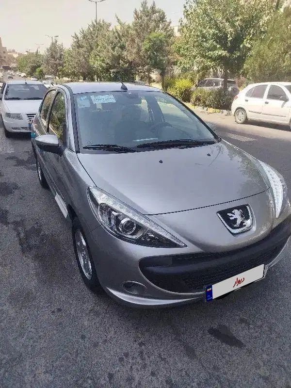 207iاتوماتیکTU5Pفول ارتقاء صفر1404سقف فلز تیتانیوم|خودرو سواری و وانت|تهران, نجات اللهی|دیوار
