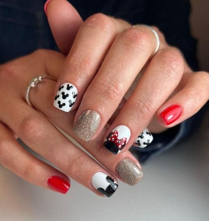 ترمیم ناخن،کاشت ناخن،سالن زیبایی (سریع و تمیز)|خدمات آرایشگری و زیبایی|تهران, فلسطین (میدان انقلاب)|دیوار