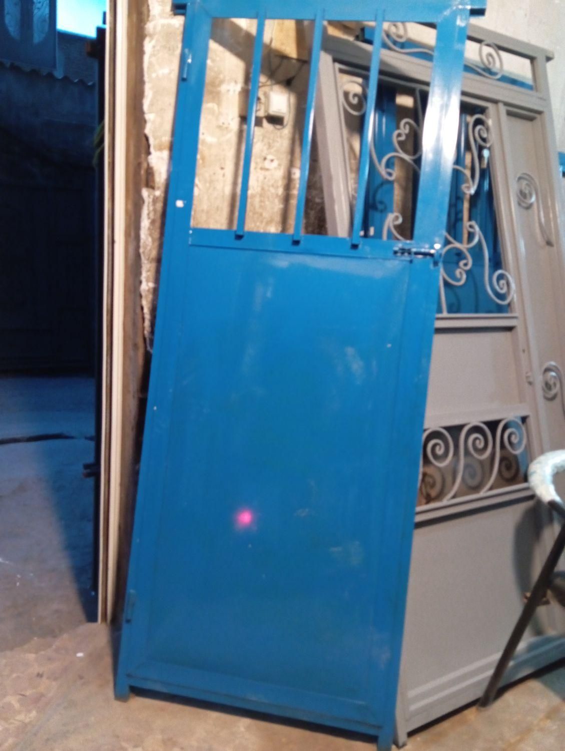 انواع درب های آهنی انباری راه پله دستشویی|مصالح و تجهیزات ساختمان|اردبیل, |دیوار