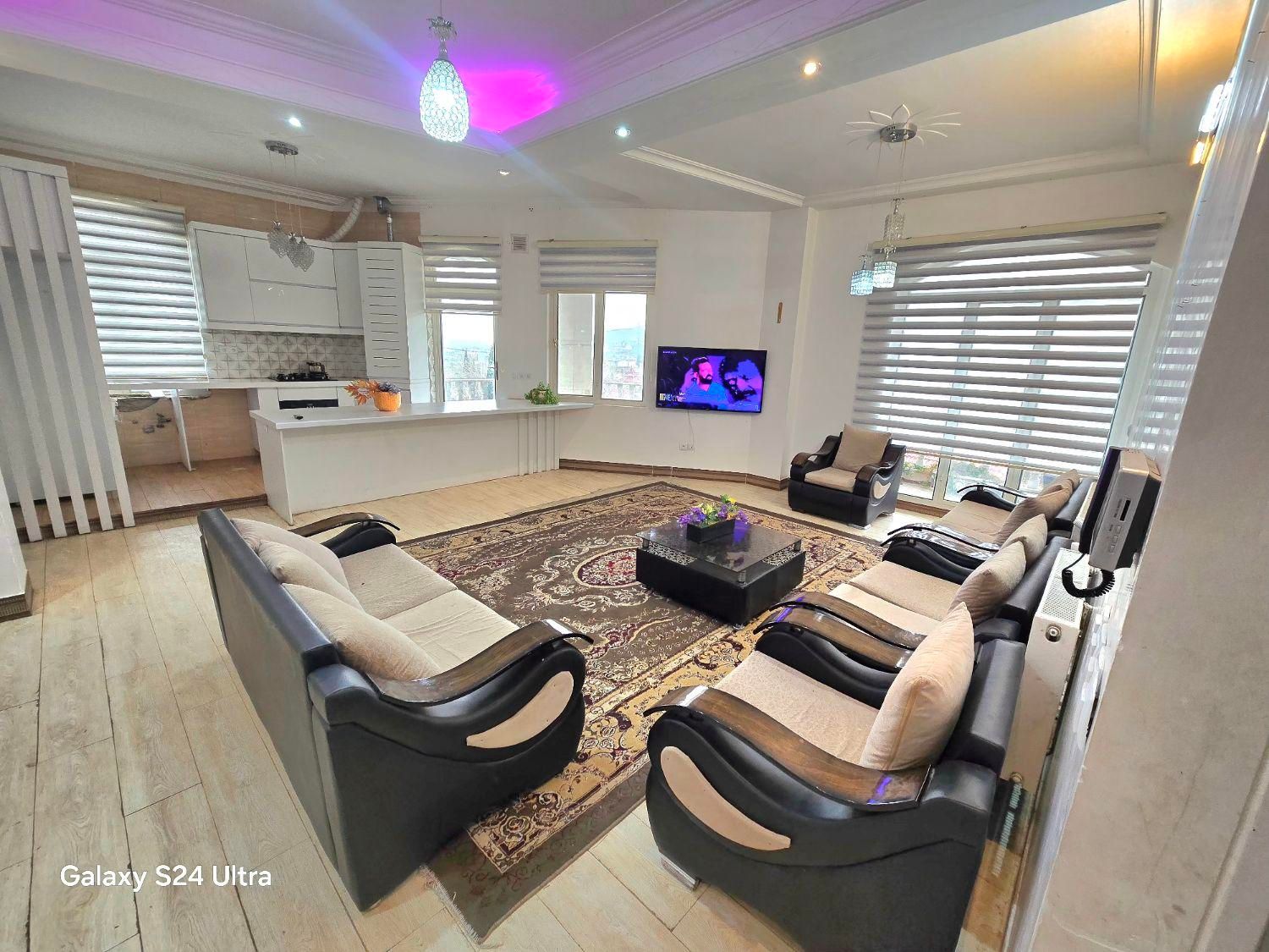 اجاره باغ ویلا/با گاز کشی شهری/صدرا/مالکم|اجارهٔ کوتاهمدت ویلا و باغ|شیراز, شهرک آرین|دیوار