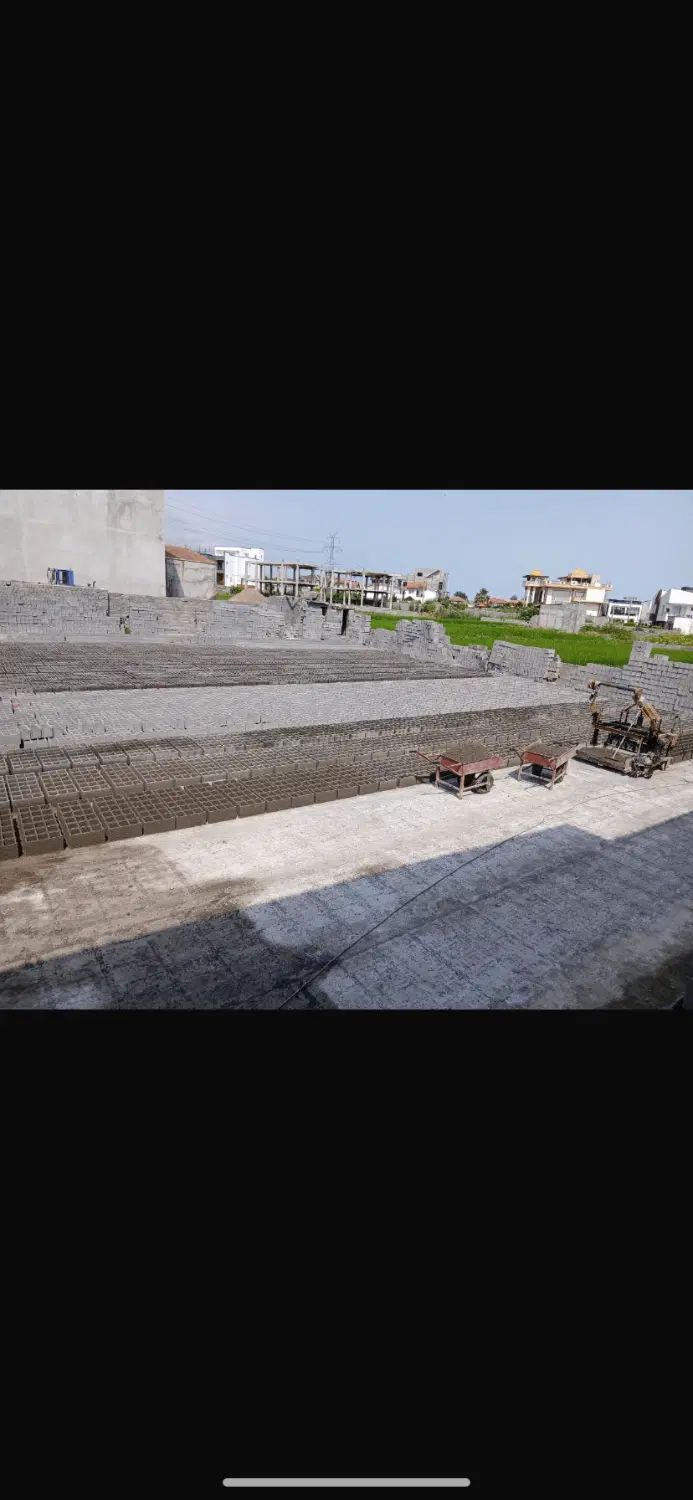 نیازمند کارگر ماهر ایرانی برای کارگاه بلوک زنی|استخدام معماری، عمران و ساختمانی|رویان, |دیوار