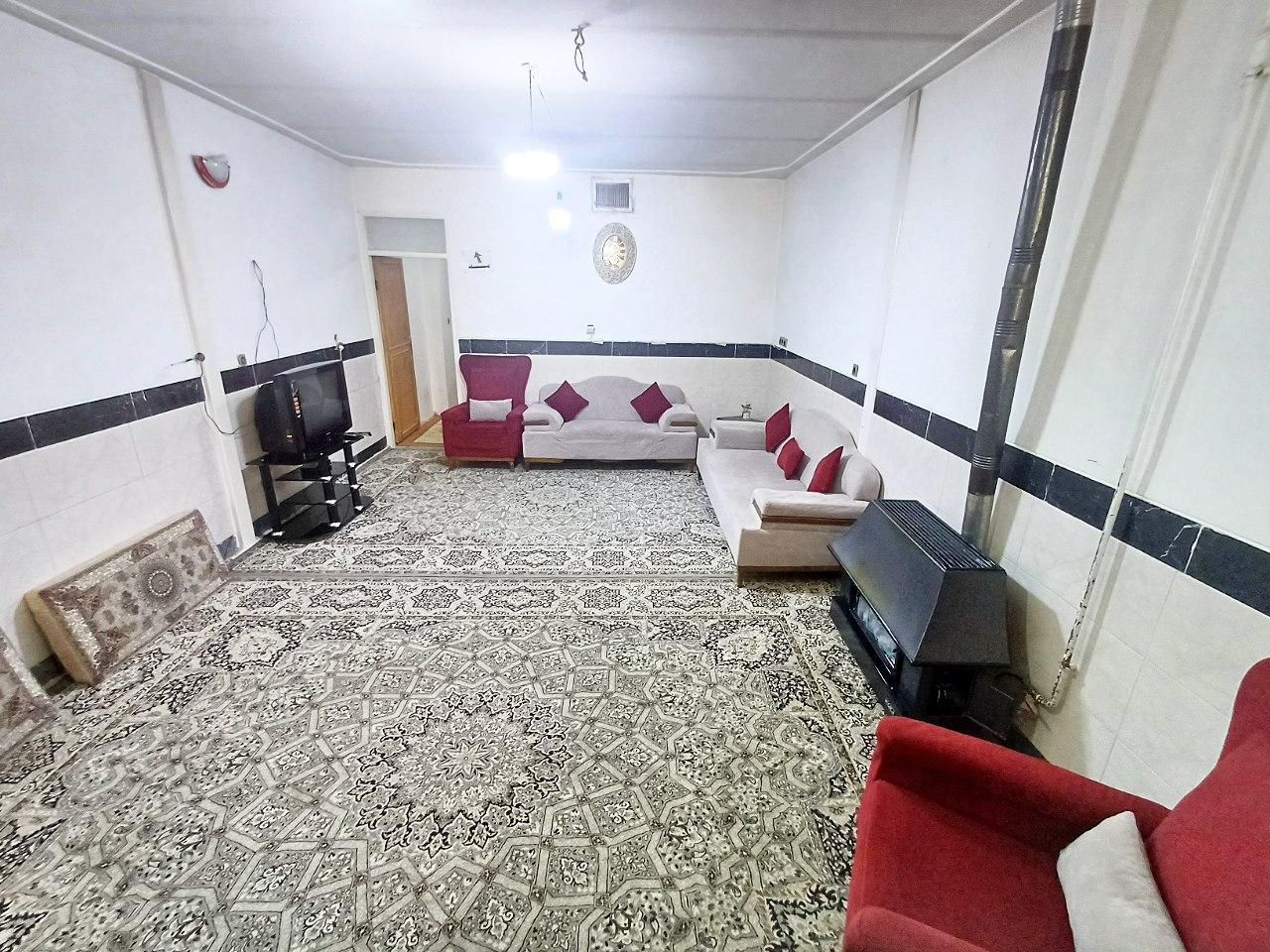 سوییت اجاره ای پارکینگ دار دربست در شهر جوانرود|اجارهٔ کوتاه‌مدت آپارتمان و سوئیت|جوانرود, |دیوار