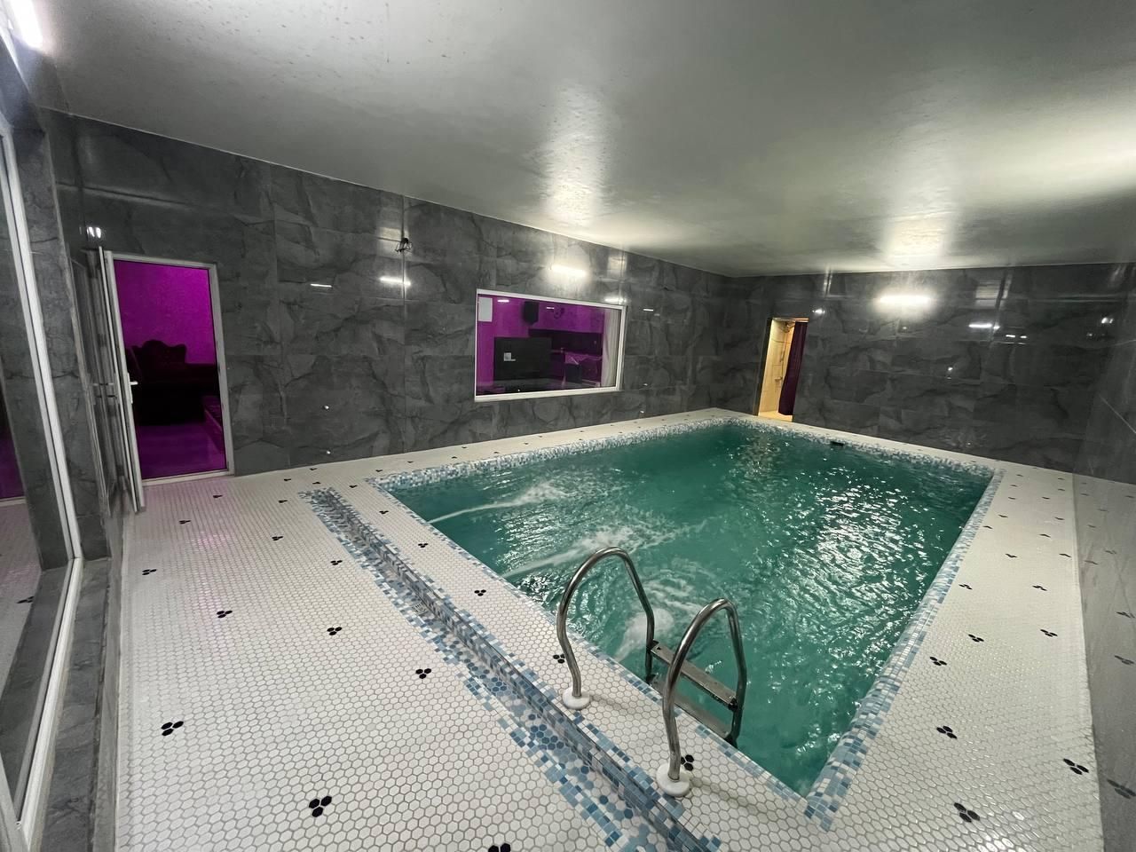 اجاره روزانه ویلا استخردار باغستان تهران شهریار|اجارهٔ کوتاهمدت ویلا و باغ|تهران, یافتآباد|دیوار