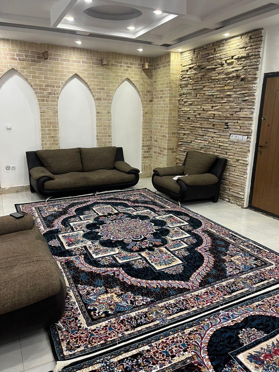 منزل مبله اجاره آپارتمان سوییت مسافر زند شاهچراغ|اجارهٔ کوتاه‌مدت آپارتمان و سوئیت|شیراز, شاهچراغ|دیوار