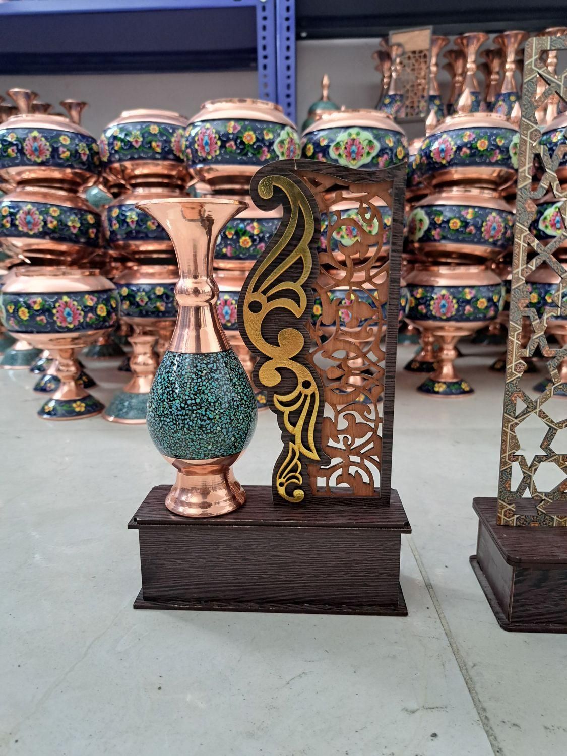 گلدان فیروزه کوبی گلدان فیروزه صنایع دستی|صنایع دستی و سایر لوازم تزئینی|برخوار, |دیوار