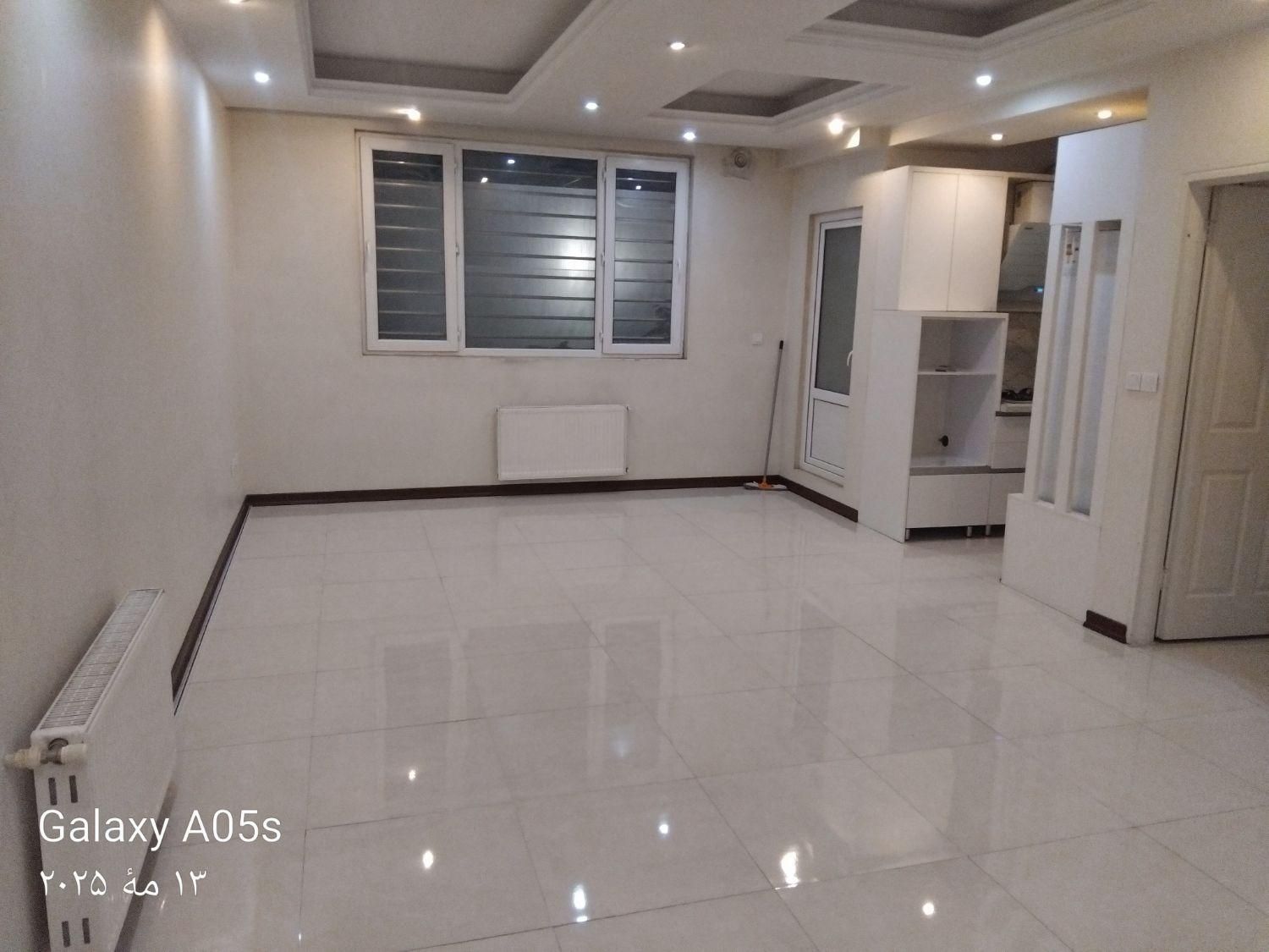 63 و 45 متر ویلاشهر سروآزاد چیتگر غزالی دریاچه فول|فروش آپارتمان|تهران, ویلاشهر|دیوار