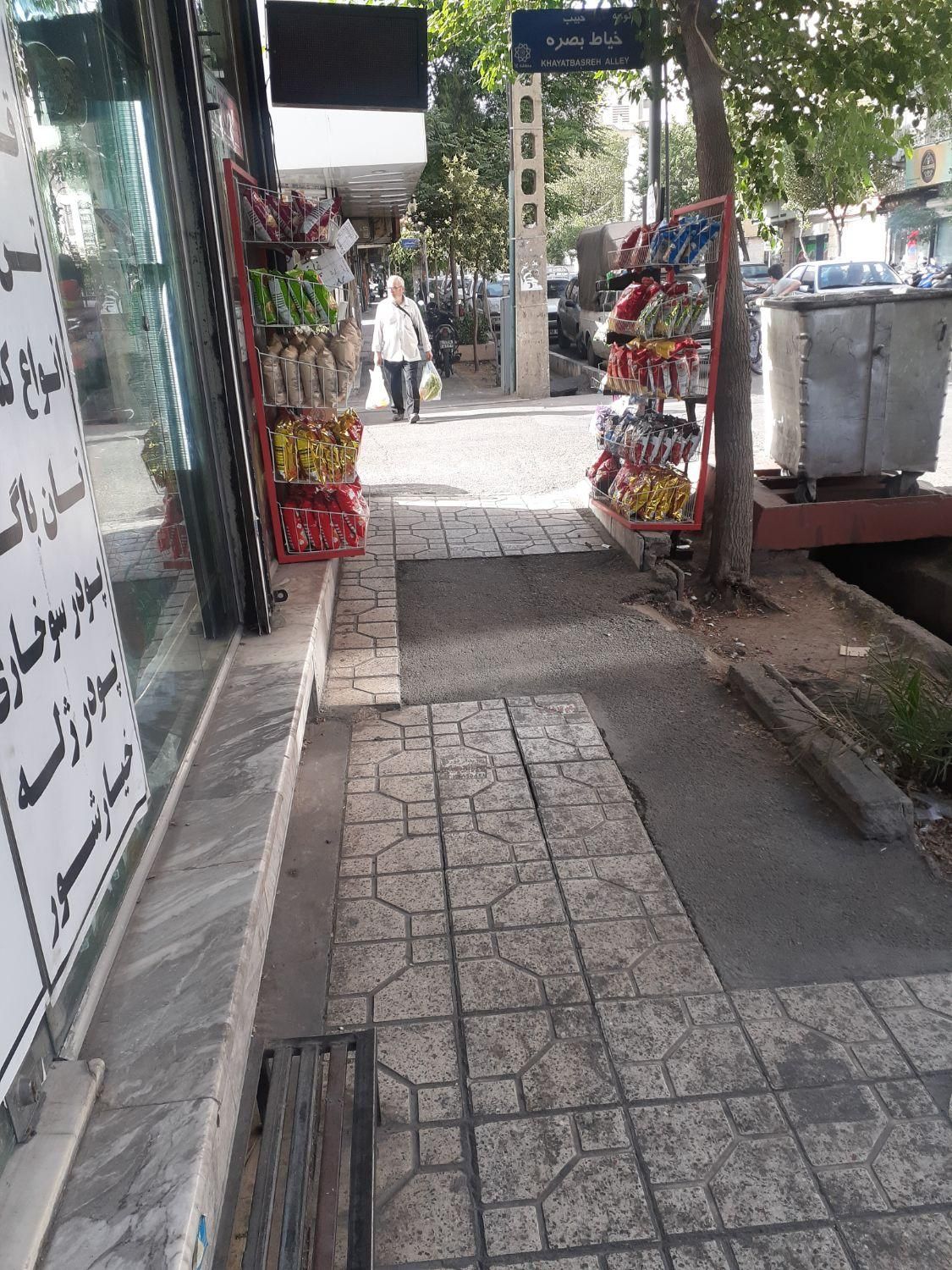 مغازه ۲۲متری درپیروزی کریمشاهیان|اجارهٔ مغازه و غرفه|تهران, ائمه اطهار|دیوار