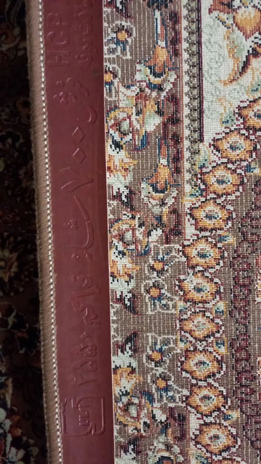 دوعدد فرش ۹ متری ۷۰۰ شانه یکیش کرم یکیش قهوه ای|فرش|تهران, جوادیه|دیوار