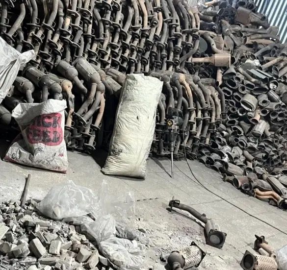 انواع کاتالیز و خاک کاتالیزور|قطعات یدکی و لوازم جانبی|کرمانشاه, |دیوار