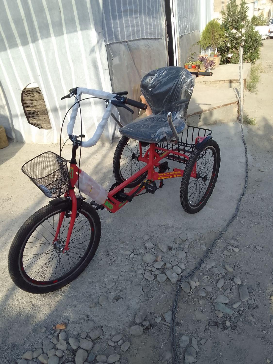 چرخ قرمز رنگ دنده ای|دوچرخه، اسکیت، اسکوتر|اراک, |دیوار