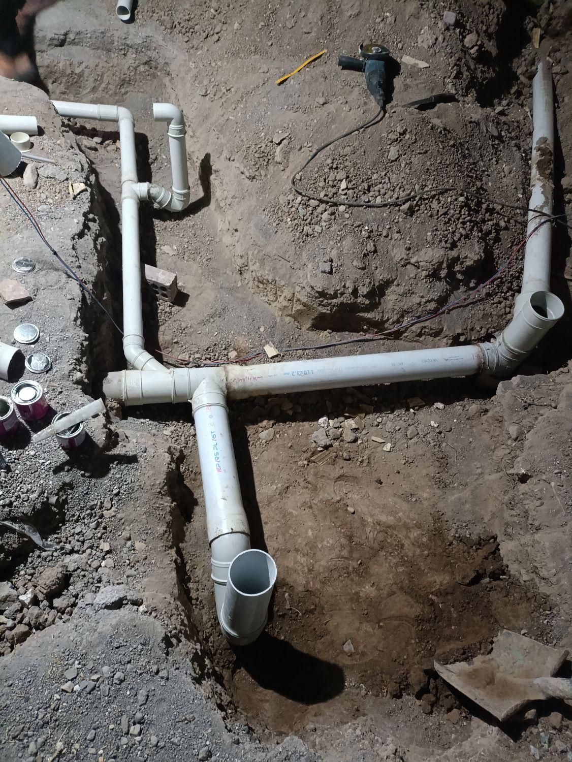 برق کشی ساختمان و لوله کشی برقکشی برقکار برقکاری|خدمات پیشه و مهارت|بم, |دیوار