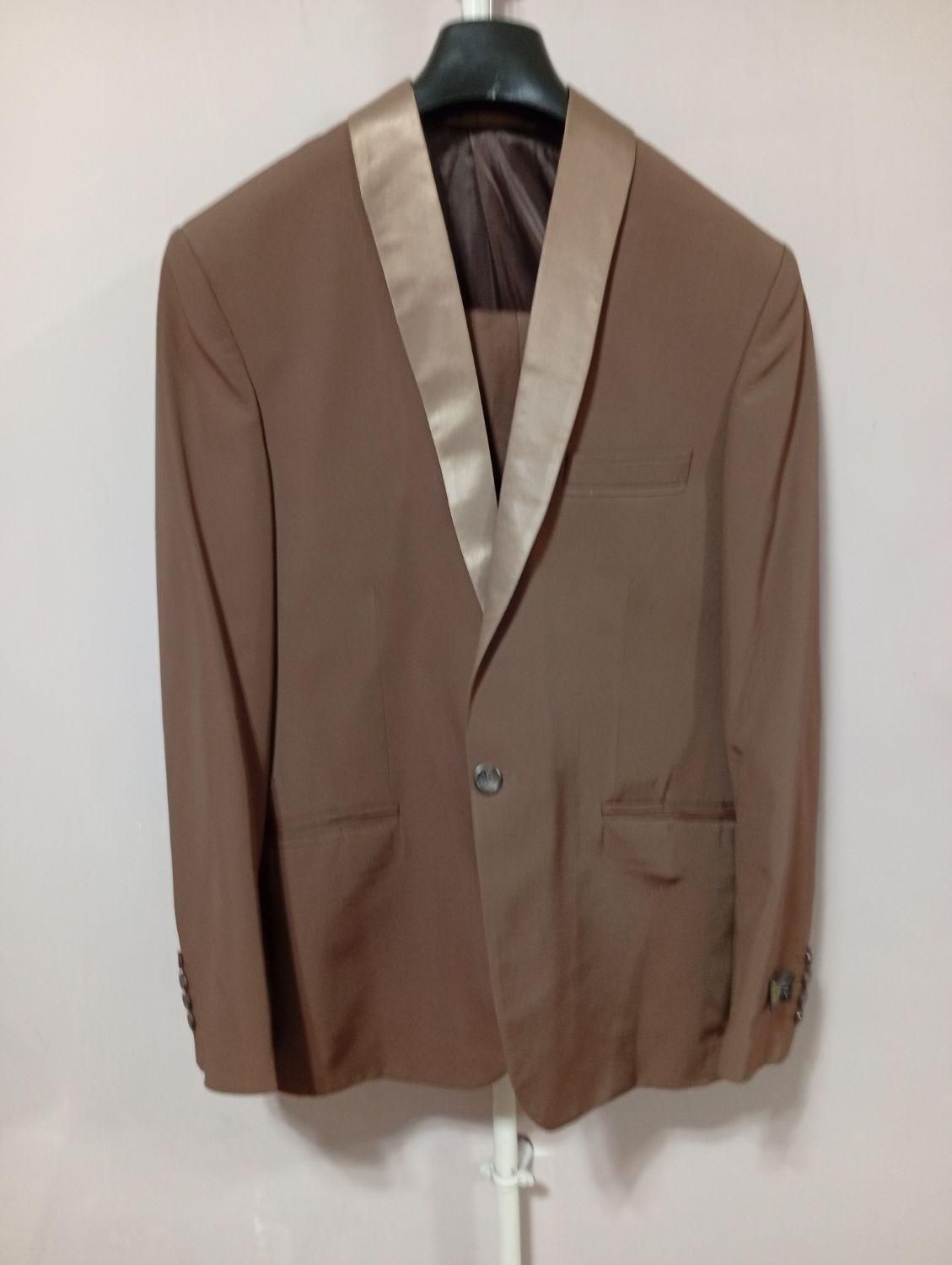 کت و شلوار|لباس|رشت, جانبازان|دیوار