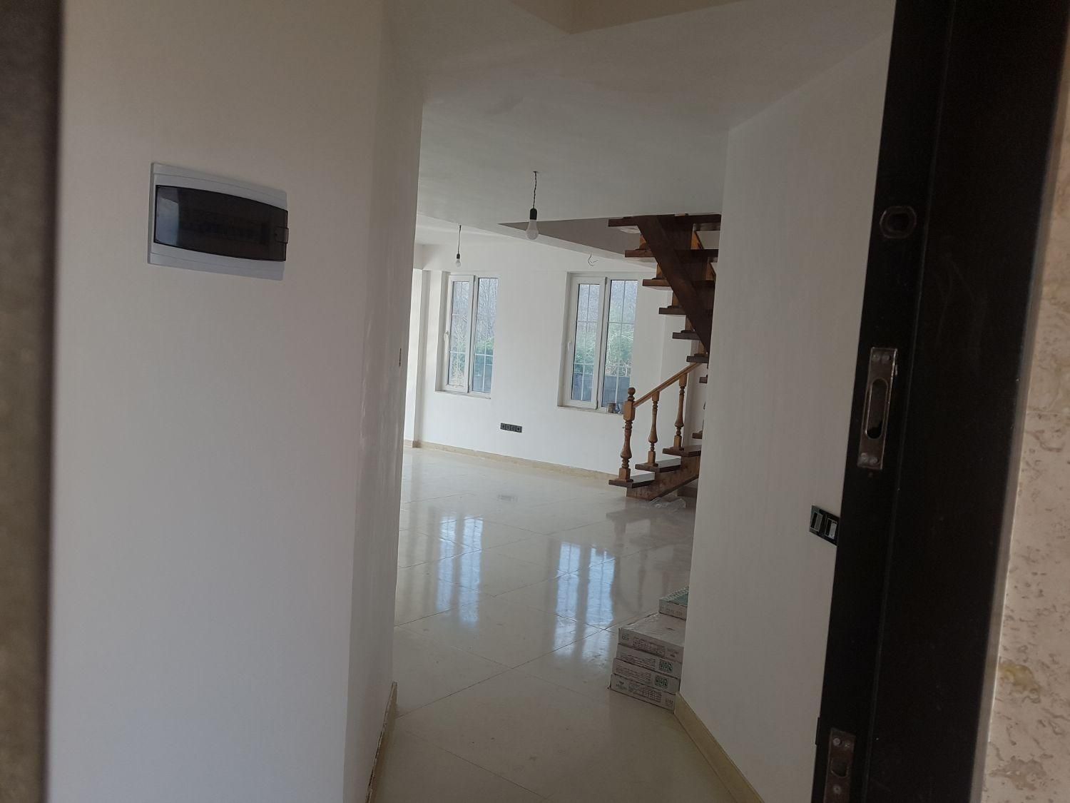 فروش ویلای ۳۰۰ متری استخردار|فروش خانه و ویلا|واجارگاه, |دیوار