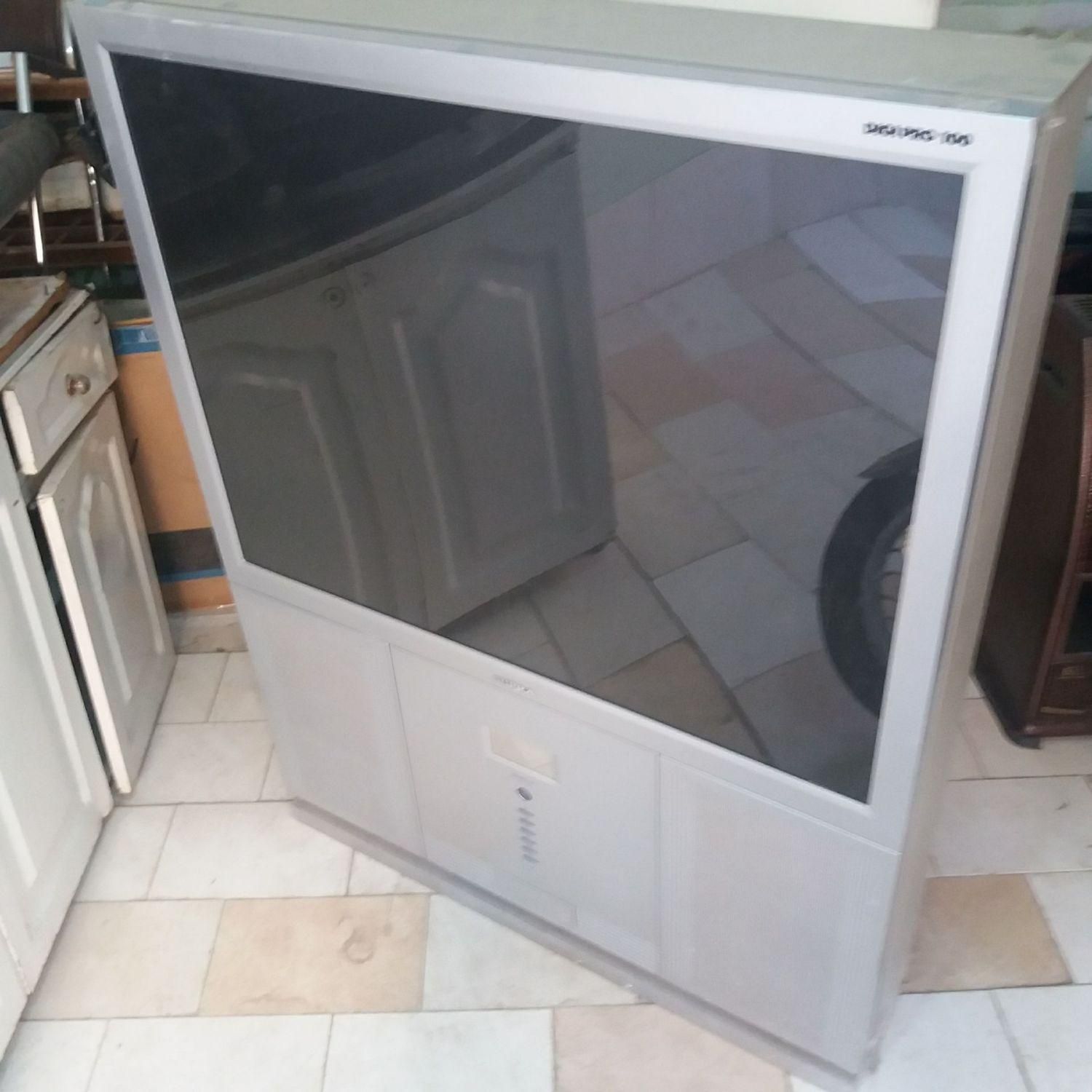 تلویزیون پلاسما پنجاه اینچ|تلویزیون و پروژکتور|قزوین, |دیوار