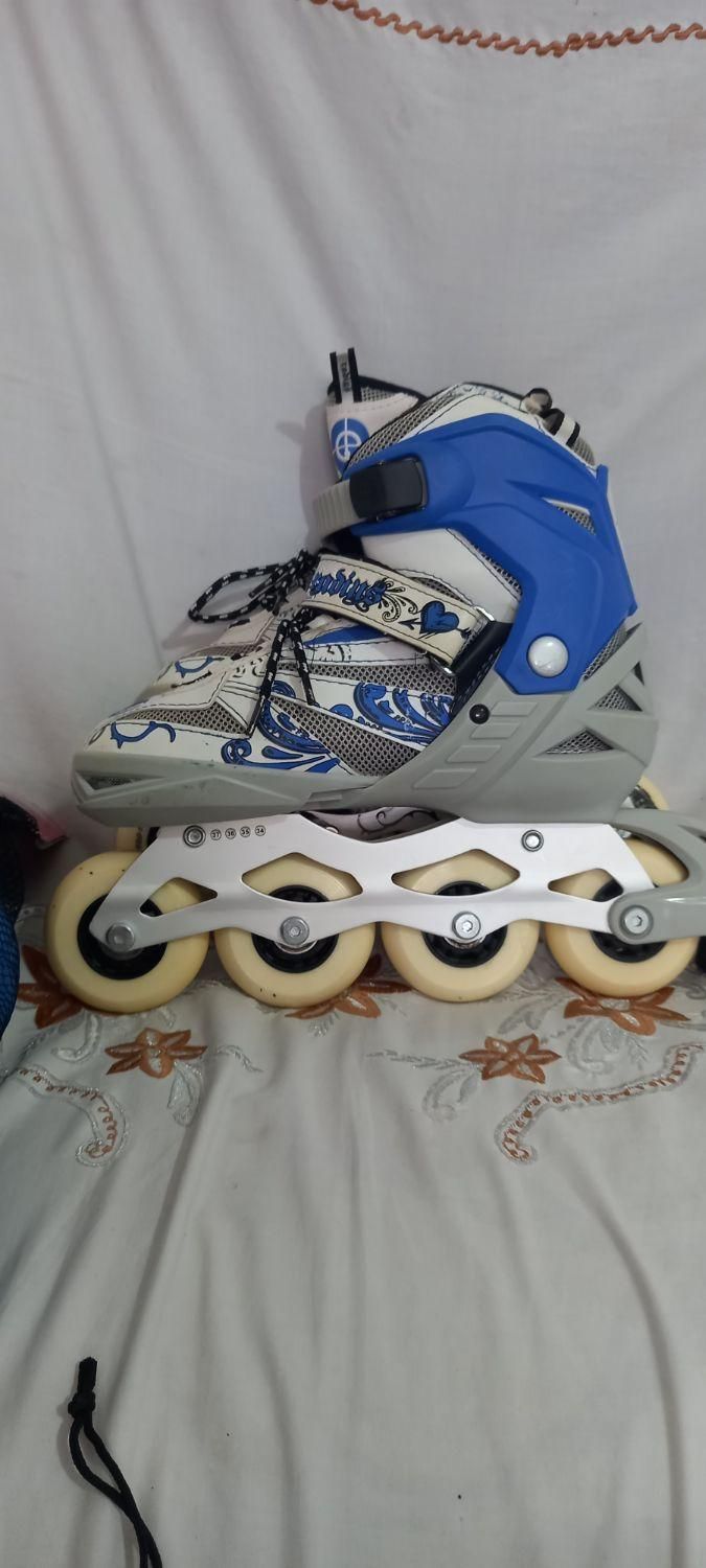 سلام یک  جفت اسکیت به فروش میرسد|دوچرخه، اسکیت، اسکوتر|کاشان, کارگر|دیوار