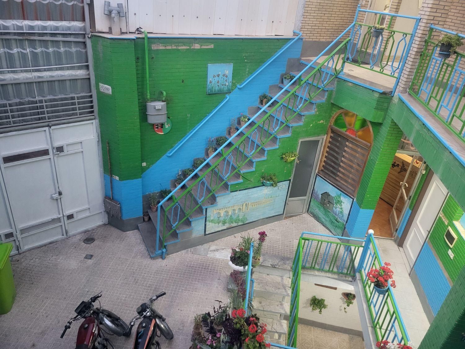 مهمانپذیر عتیق میدان امام علی|اجارهٔ کوتاهمدت آپارتمان و سوئیت|اصفهان, جویباره|دیوار