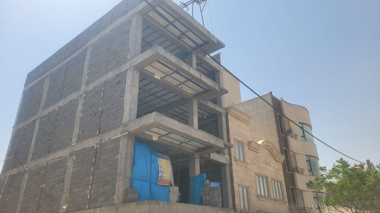 فروش آپارتمان ۱۲۸ متری ۳ خوابه در بلوار ۱۵ خرداد|فروش آپارتمان|قم, سراجه|دیوار
