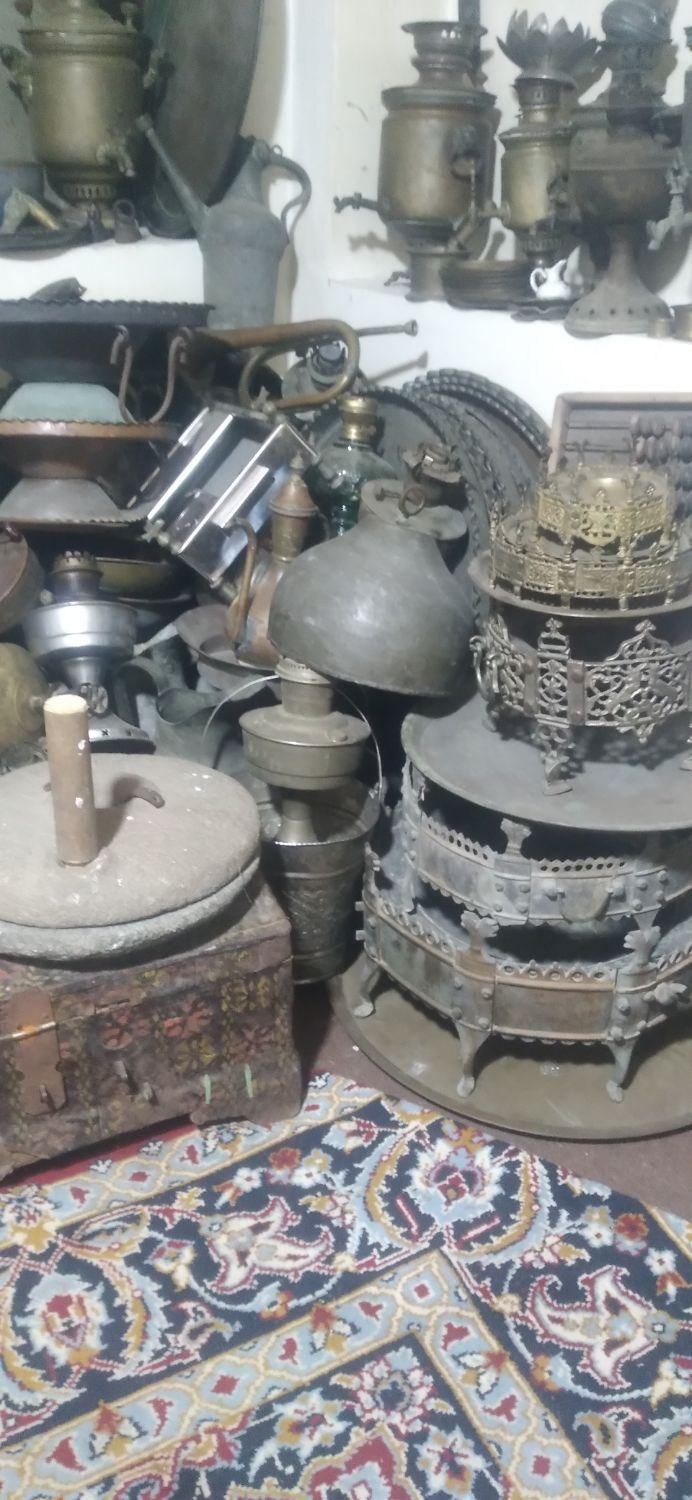 نوستالژی و بکر یکجا فقط|کلکسیون اشیاء عتیقه|آستانه اشرفیه, |دیوار