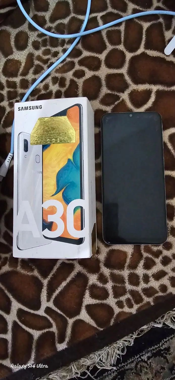سامسونگ Galaxy A30 با حافظهٔ ۶۴ گیگابایت|موبایل|تهران, سبلان (لشگر)|دیوار