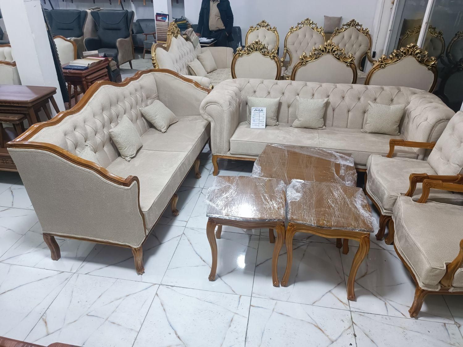 چستر کویین/نقدو اقساط/|مبلمان خانگی و میز عسلی|کرمانشاه, |دیوار