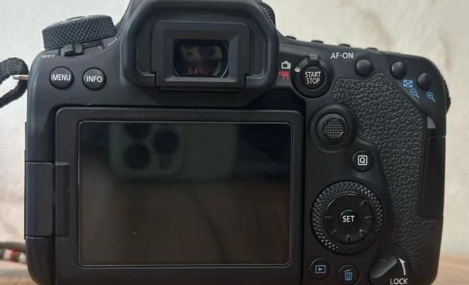 دوربین کنون نود دی|دوربین عکاسی و فیلمبرداری|اصفهان, باغ دریاچه|دیوار