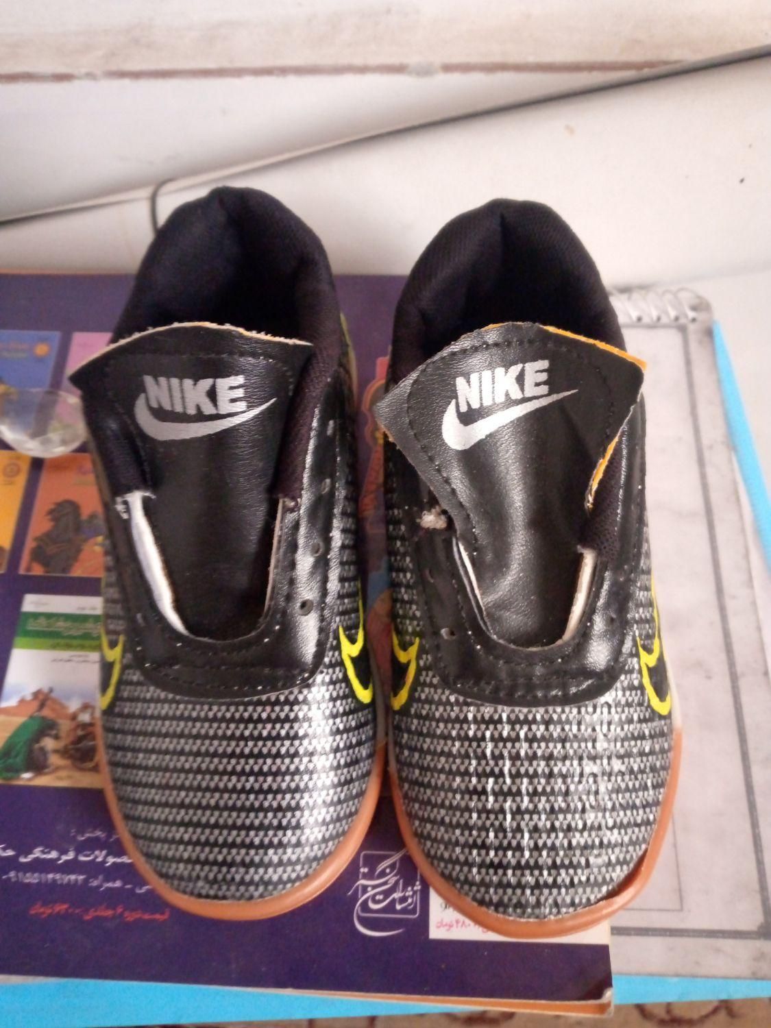 کفش فوتبال پسرانه|کیف، کفش، کمربند|ورامین, شهرک فجر|دیوار