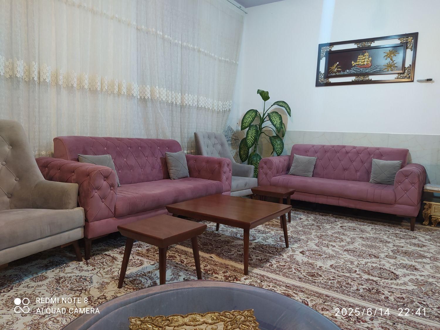 مبل چستر بسیار شیک|مبلمان خانگی و میز عسلی|کرمانشاه, |دیوار