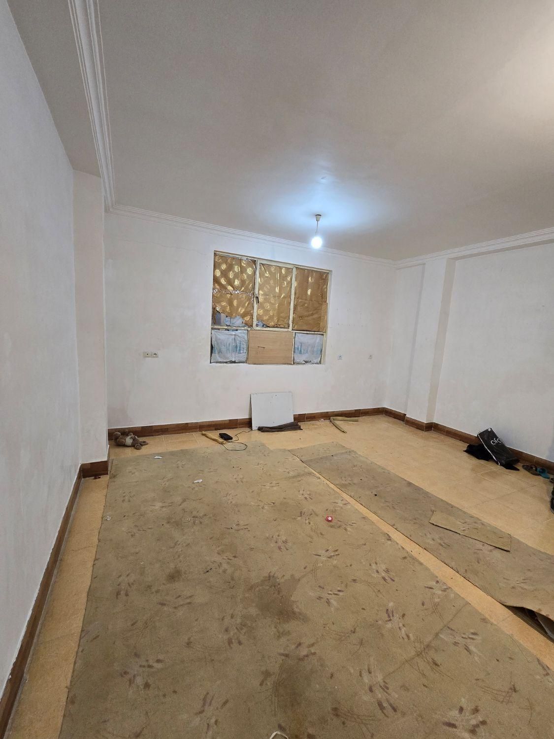 آپارتمان ۷۰ متری ۱ خوابه طبقه ۱ تنگک دوم|فروش آپارتمان|بوشهر, |دیوار