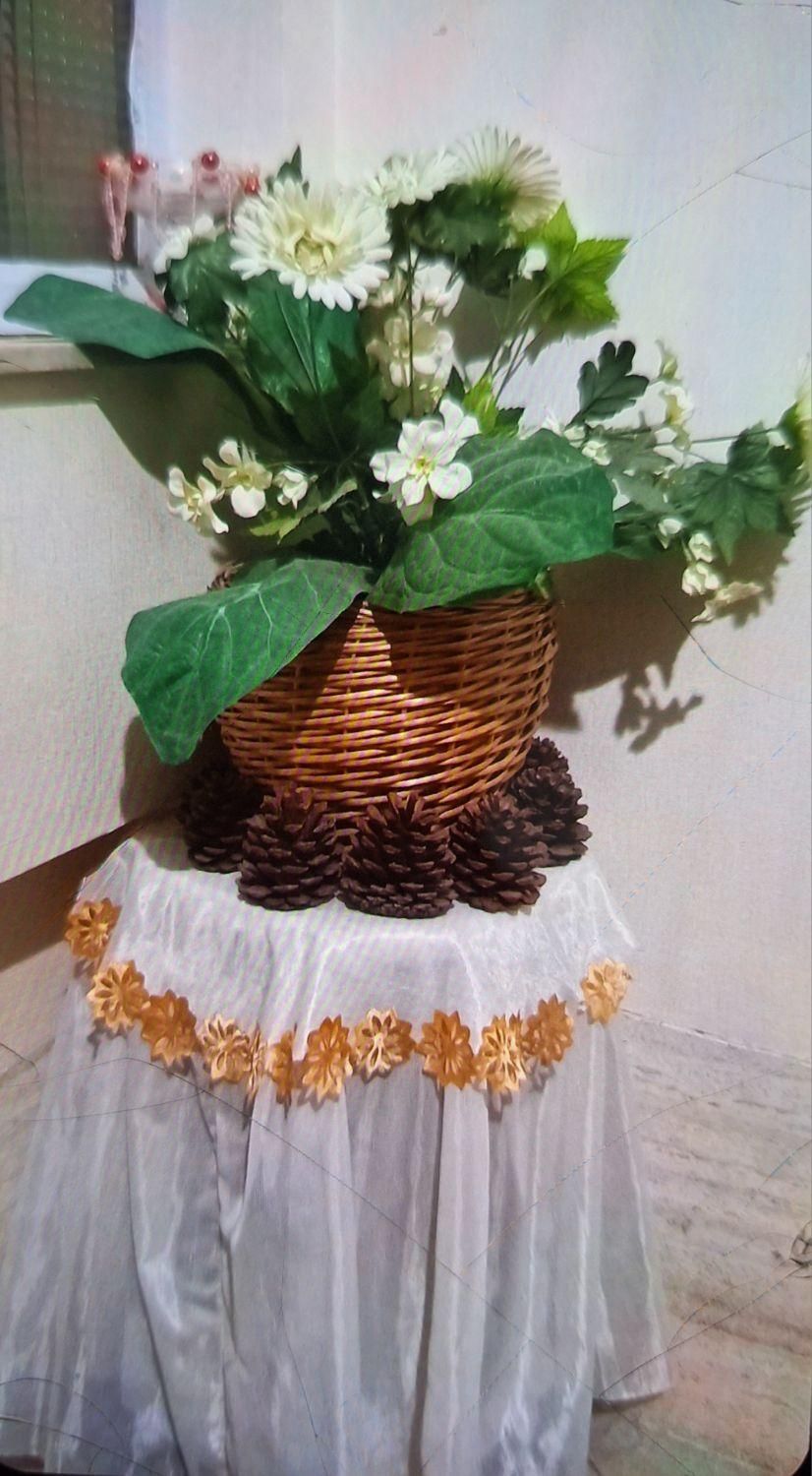 گلدان درختچه‌ای|گل مصنوعی|قم, بنیاد|دیوار