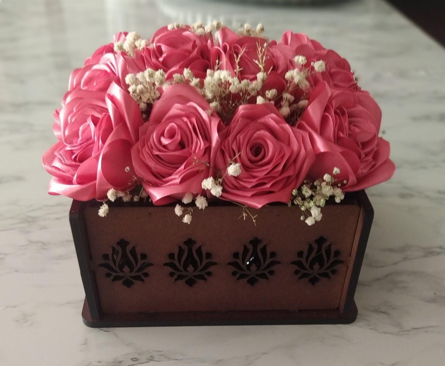 دسته گل ربانی و باکس گل|گل مصنوعی|خمینی‌شهر, |دیوار