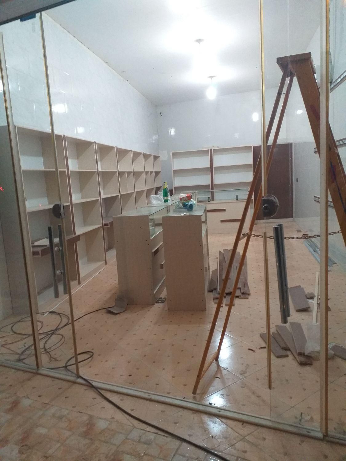 قفسه و ویترین|فروشگاه و مغازه|اصفهان, زیار|دیوار