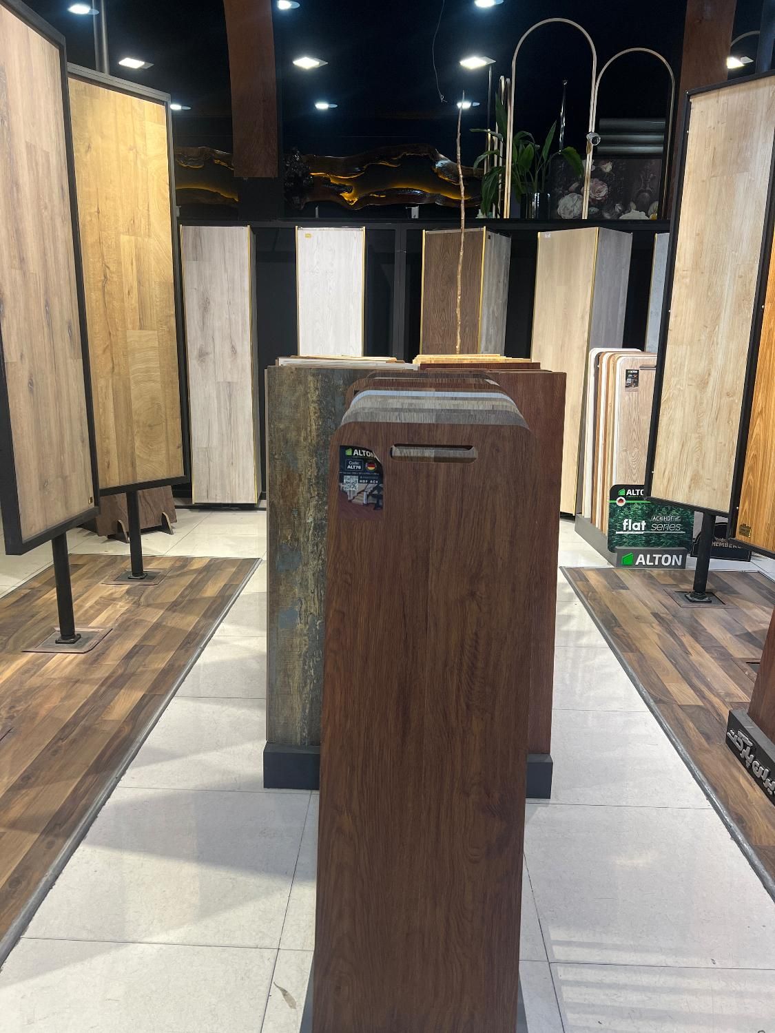 پارکت فقط متری۶۹۹تومن با نصب رایگان|خدمات پیشه و مهارت|تبریز, |دیوار