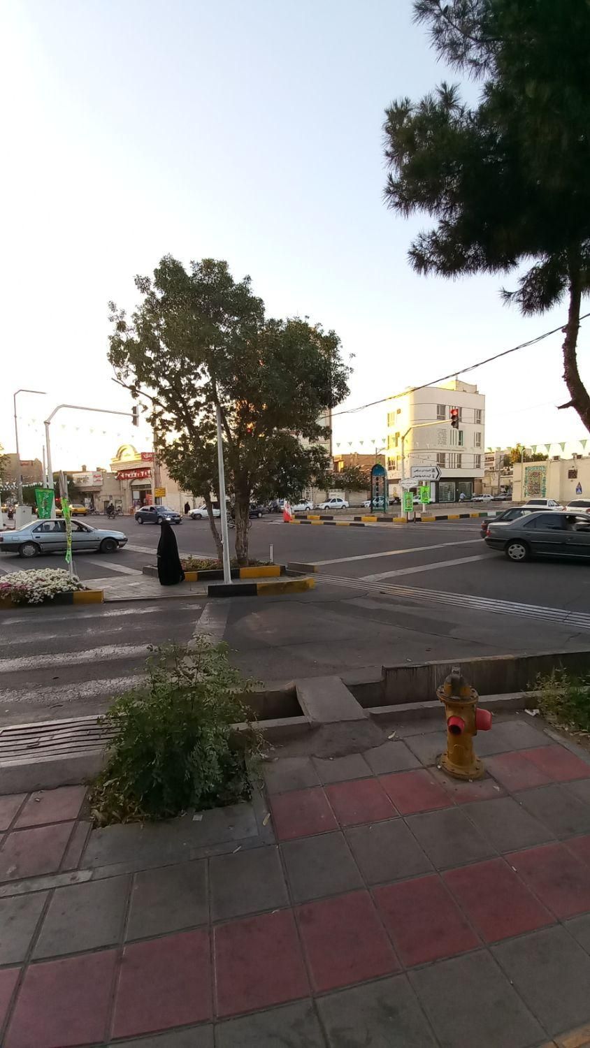 اجاره مغازه ۴ مترچهارمردان نبش چهارراه|اجارهٔ مغازه و غرفه|قم, حمام تالار|دیوار
