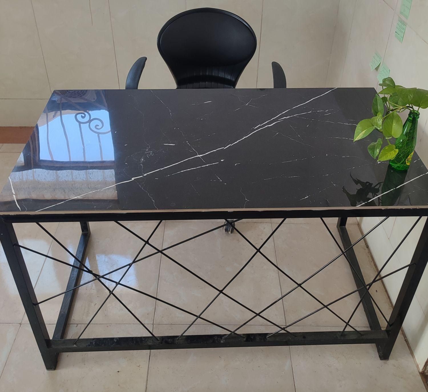 میز اداری|دفتر کار|اصفهان, قهجاورستان|دیوار