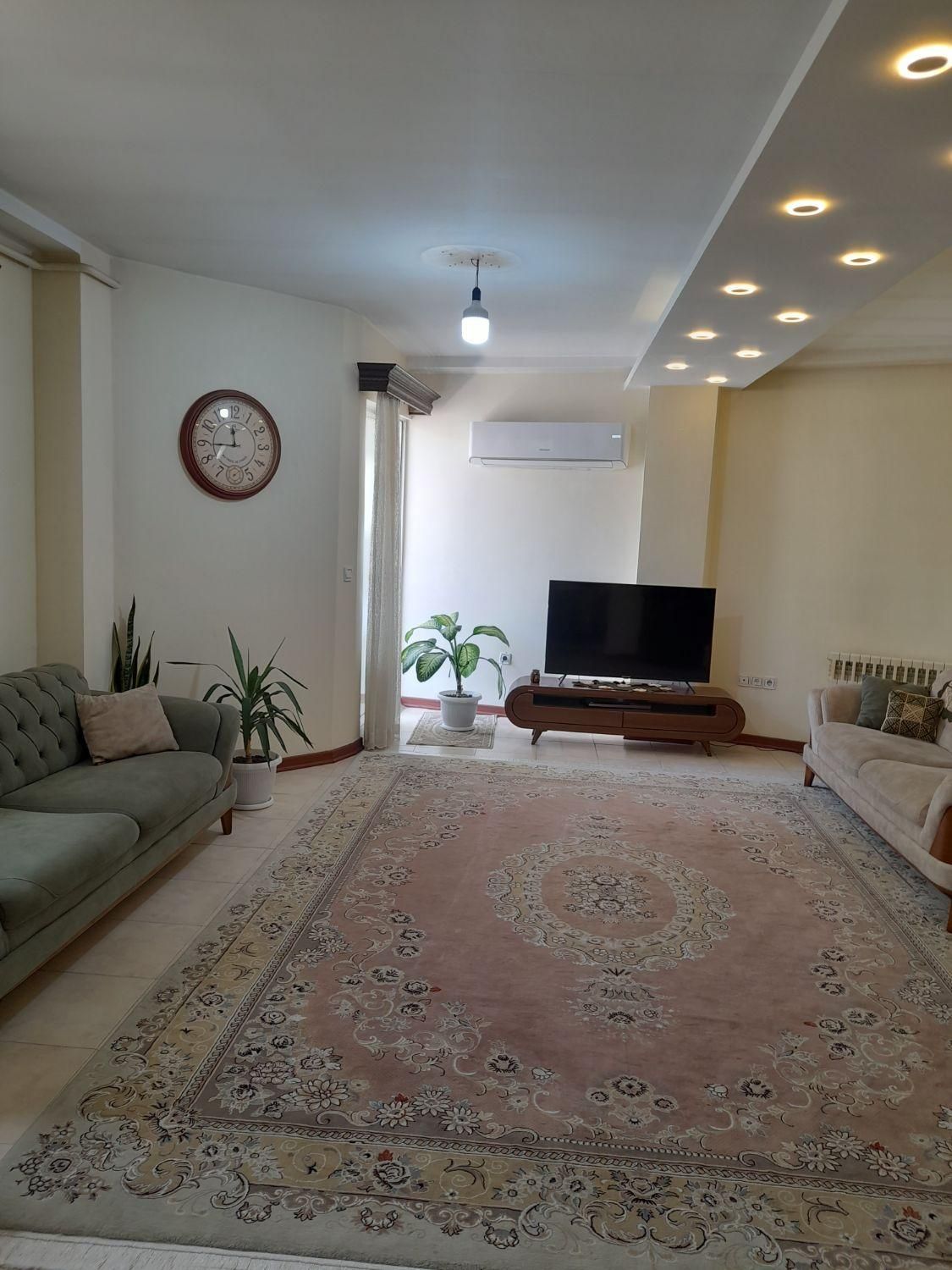 فروش واحدسنددار.آب وبرق.ابتدای خیابان بهار|فروش آپارتمان|رشت, باهنر|دیوار