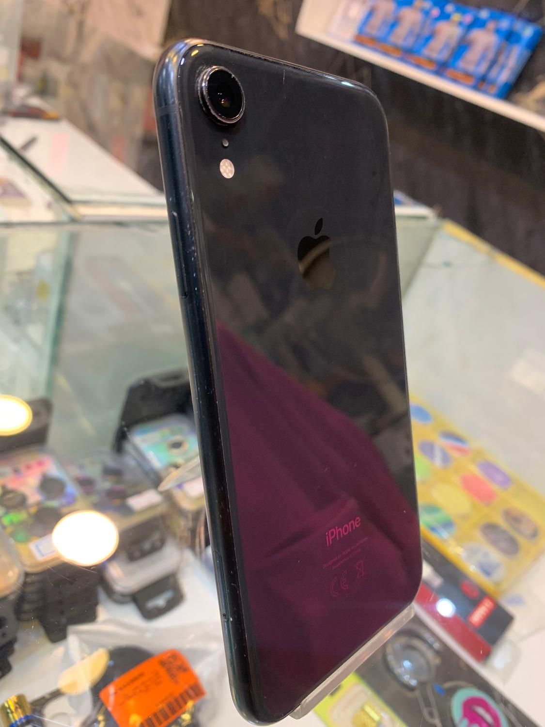 گوشی آیفون XR با حافظه ۱۲۸ گیگ|موبایل|اصفهان, جلفا|دیوار