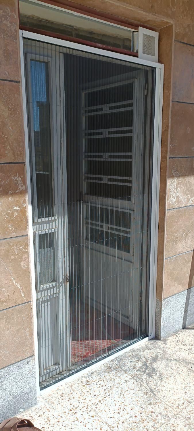 درب و پنجره دوجداره UPVC توری پلیسه کشویی|خدمات پیشه و مهارت|صدرا-فارس, فاز ۲|دیوار
