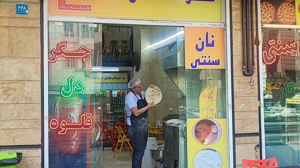 شاطر و تخته کار جگرکی|استخدام خدمات فروشگاه و رستوران|تهران, خلیج فارس|دیوار