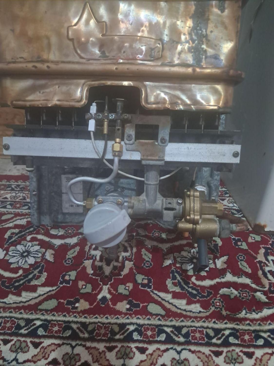 آبگرمکن دیواری بوتان|آبگرمکن، پکیج، شوفاژ|امیدیه, |دیوار