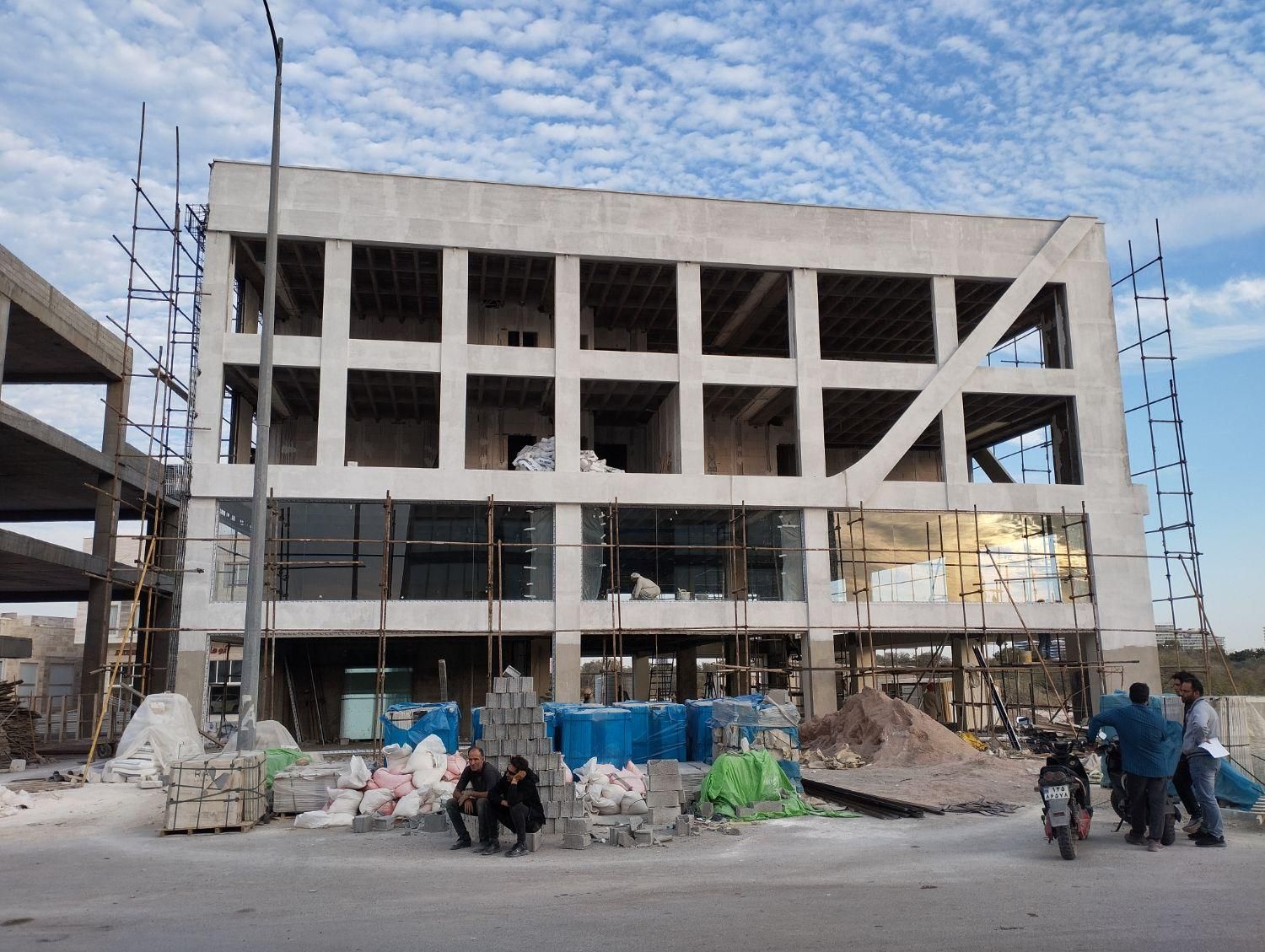 نصب شیشه سکوریت|خدمات پیشه و مهارت|سمنان, |دیوار