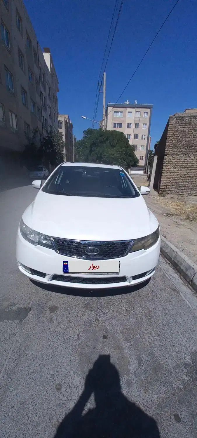 سراتو اتومات۱۶۰۰ سی سی وارداتی.    فقط نقد|خودرو سواری و وانت|مشهد, خاتم الانبیا|دیوار