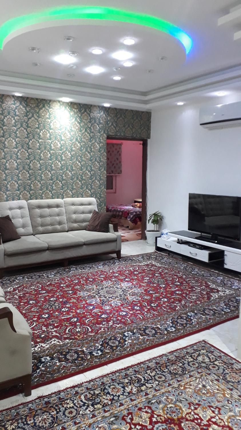 الهیه برخیابان اصلی|اجارهٔ کوتاهمدت آپارتمان و سوئیت|قشم, |دیوار