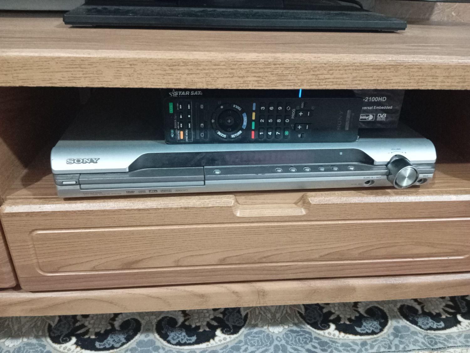 فرش ۶متری و وسایل دیگه|فرش|شیراز, میانرود|دیوار