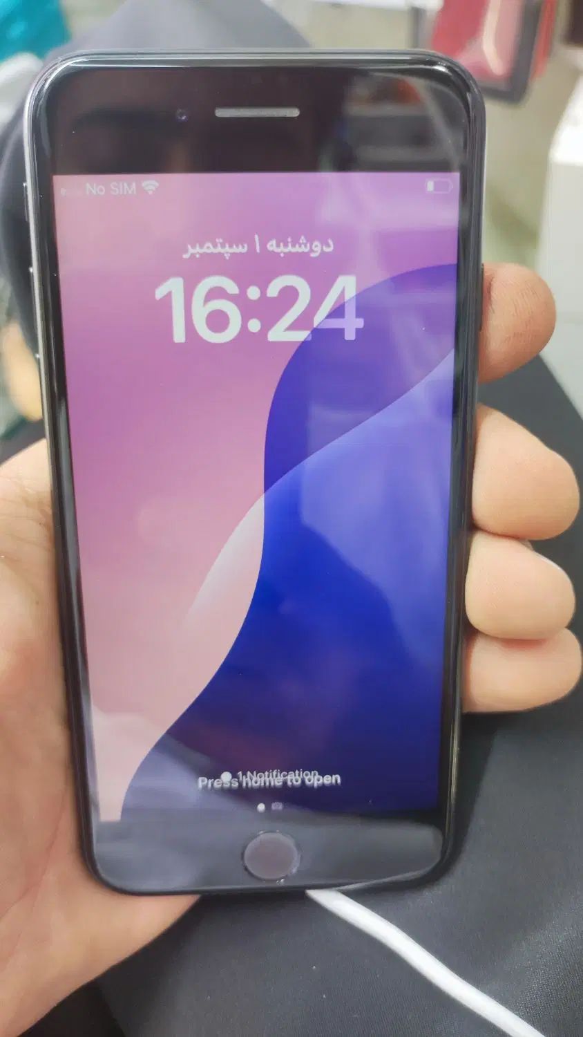 اپل iPhone SE (2020) با حافظهٔ ۶۴ گیگابایت|موبایل|تهران, ونک|دیوار