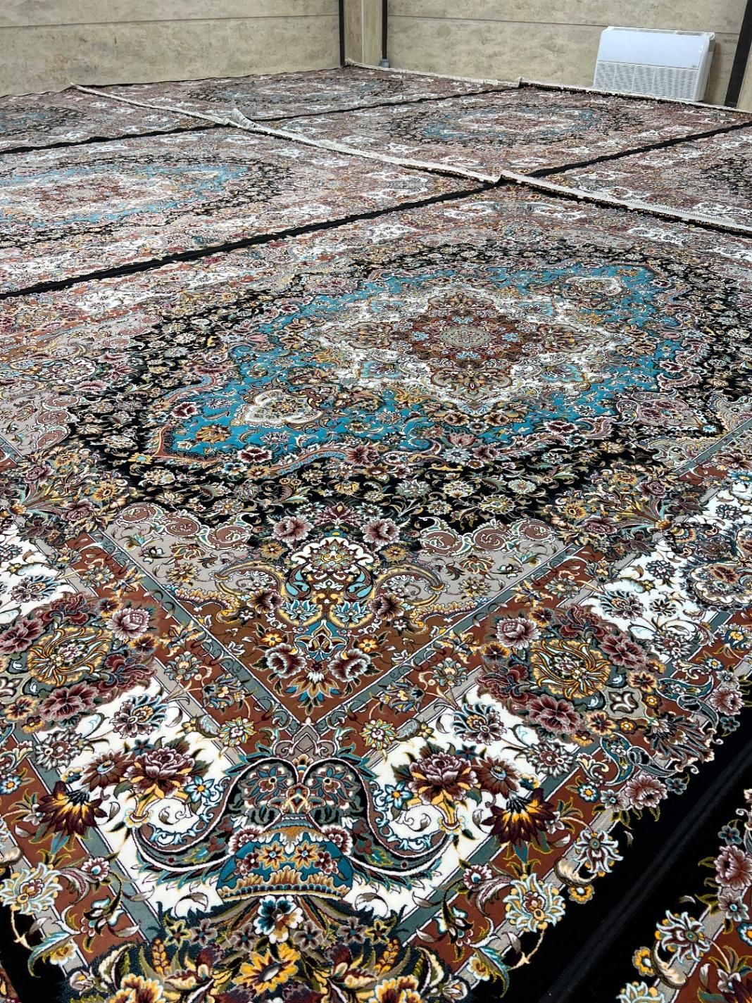 فرش ۱۲ متری تارا ۱۰۰۰ شانه سالاری ( اقساط ۱۰ ماهه)|فرش|تبریز, |دیوار