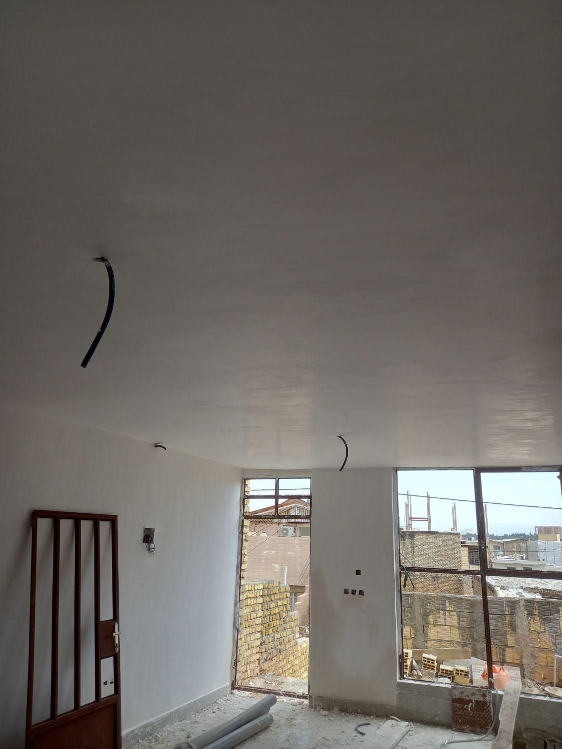 گچکاری،سفیدکاری. لکه گیری .ابزار|خدمات پیشه و مهارت|خرم‌آباد, |دیوار