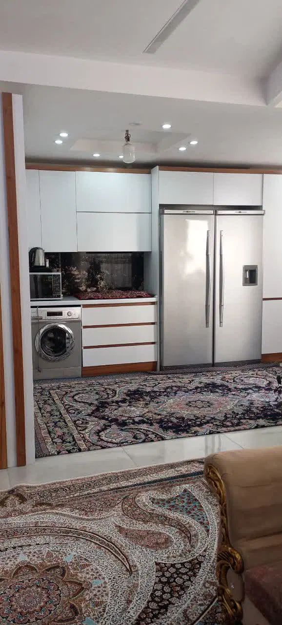 اجاره اپارتمان ۹۰متری ۲ خوابه دارای اسانسور|اجارهٔ آپارتمان|کرج, گلستان|دیوار