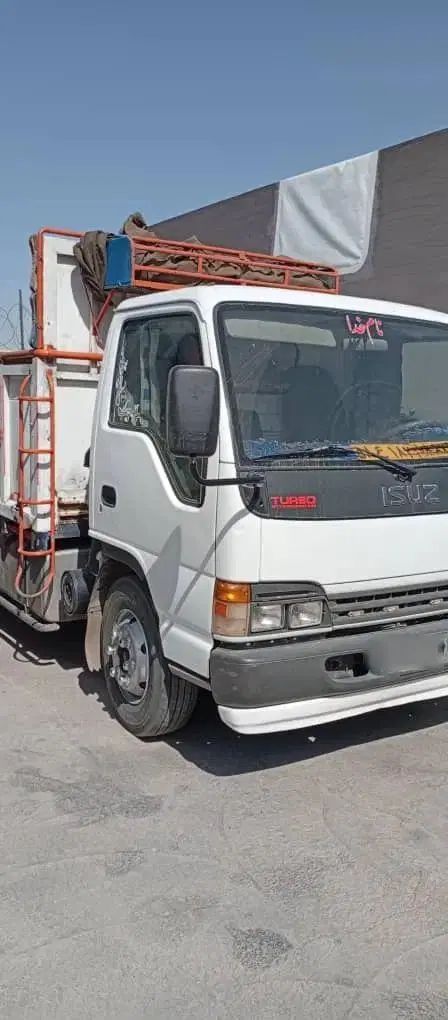 ایسوزو ۶تن چهار چراغ فابریک ژاپنی سه پلمپ مدل ۱۳۸۵|خودرو سنگین|اسلام‌شهر, شاطره|دیوار