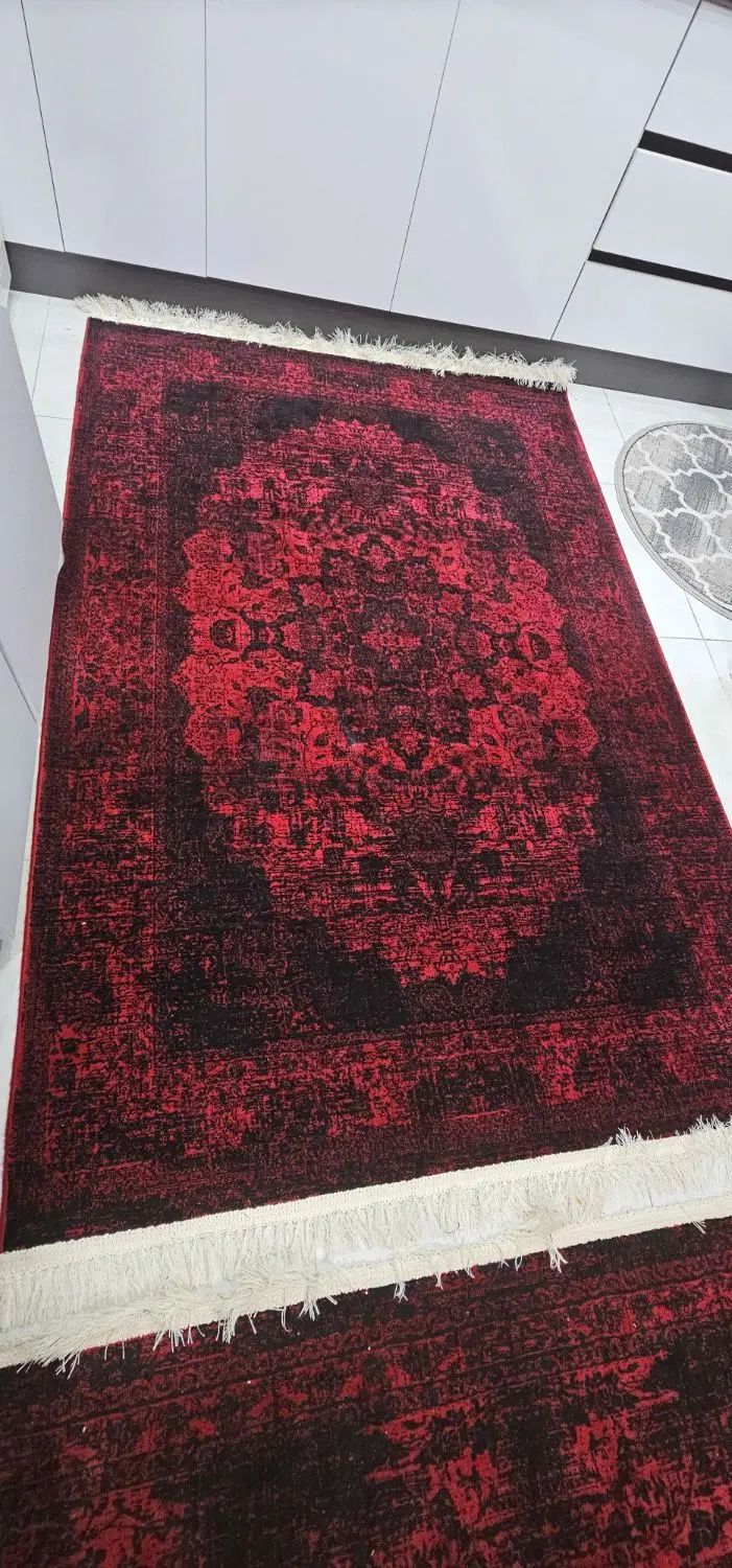 یک عدد فرش ۱۲ متری کاملا سالم ۵ ماه خریداری شده|فرش|رشت, جماران|دیوار